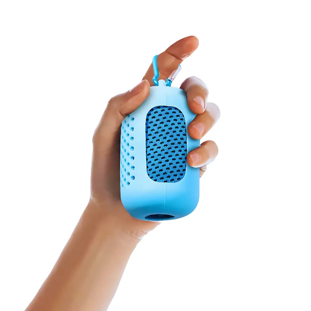 Lightweight towel in action