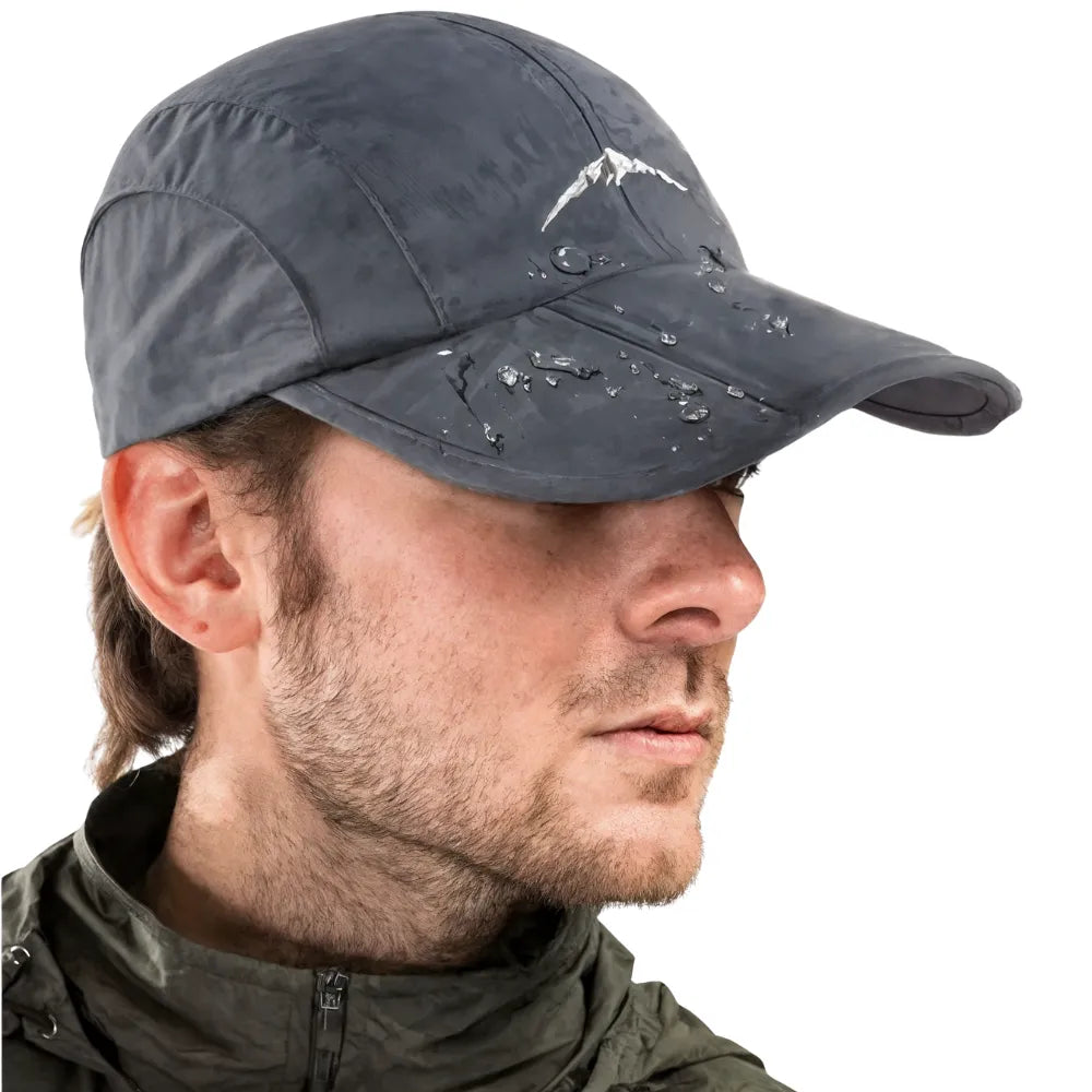 Lightweight breathable sports cap for outdoor activities