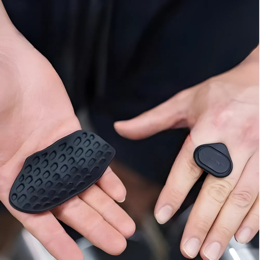 Close-up of hands wearing the STRY VEX FULLGRIP in black detailed front and back view highlighting premium materials, stitching, and grip texture for ultimate training performance.